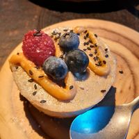  at Honest Greens - Arc de Triomf in Barcelona