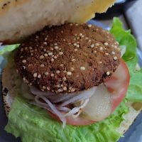 Burguer vegana at Café CENTRAL Arabica in Ourense