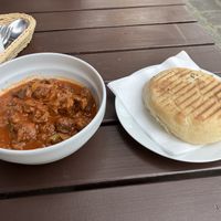 Vegan goulash with bread  at Vegöner - Süd  in Nuremberg