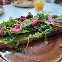 'Avo Bread' - avocado, pickled red onions, lettuce,
nut dukkah on sourdough bread (7.9€) at Sundays - Maxfeld in Nuremberg