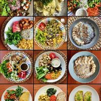 Manyi options of good foods here and make always want to come back, the creamy peanut butter bar is worth to try🤩 at O Baba Vegan in Denpasar