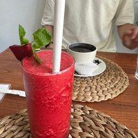 Coffee and beet, tangerine juice at O Baba Vegan in Denpasar