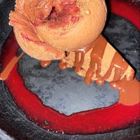 Torta de chocolate con helado chocolate  at Cafe Zorba in Medellin