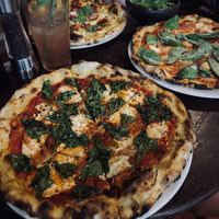 Espinaca pizza vegano  at Cafe Zorba in Medellin