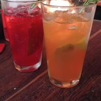 Soda de frutos rojos y de chai de temporada at Cafe Zorba in Medellin