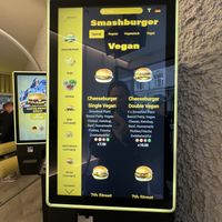 Vegan Cheeseburger 🍔   at Goldies in Frankfurt