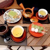 Mame-Cha, Fukamushi-Cha, Matcha Dango, Sakura/Beifuß Dango at Green Tea Café Konomi in Heidelberg