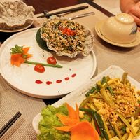 Fig Salad in sesame cracker at Tĩnh Garden Vegetarian in Hue