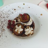 Dessert aux nectarines at Johnny's in Montbron