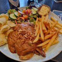 Chick'n satay with fries, salad and krupuk at De Liefhebber in Delft