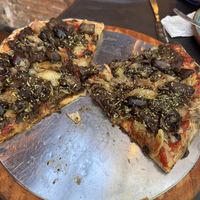 “Vegano” really just pizza with no cheese  at El Gaita Pizza Bar in El Calafate