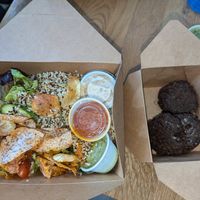 Spread at Bardō in Hamilton