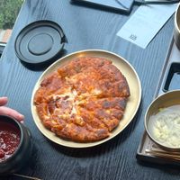 Cheese and Kimchi pancake at Mokmyeoksanbang - 목멱산방 in Seoul