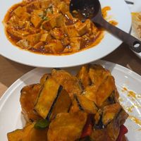 Mapo tofu and fried eggplant  at Songhwasansi Dosakmyeon - 송화산시 도삭면 in Seoul