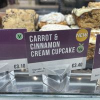 Carrot and cinnamon cream cupcake  at LIS - SOHO Coffee - T1 in Lisbon