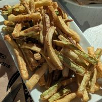 Fried zucchini at Sourtouko Mezedopolio - Σουρτουκω μεζεδοπωλειο in Thessaloniki
