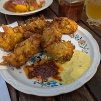 Frittierte Gemüsedinger at Rustine in Forcalquier