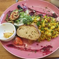 Scrambled tofu persian style at IVY Bistro & Café in Hamburg
