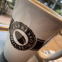 Milchaäternativen nicht teurer!  at Espresso House - Limburgstraße in Hannover