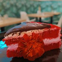 El mejor Red Velved que he probado! at The Vegan Roll in Madrid