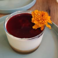 Cheesecake at The Vegan Roll in Madrid