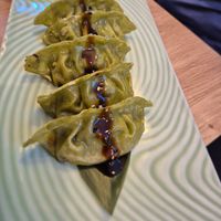 Gyozas de verduras at The Vegan Roll in Madrid