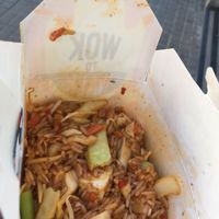 Tofu and veggie take-away at Wok to Walk in Barcelona
