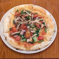 🍕Pizza Marinara with Vegetables  at Azzurra di Capri - Universal Studio Complex in Osaka