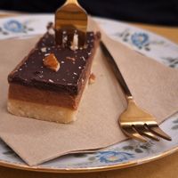 Vegan "twix" at Barbarella PLANT Bistro in Ljubljana