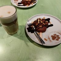 ,,Don't-call-it-snickers"-Kuchen at Katzentempel - Trier  in Trier