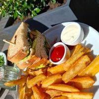 Güggeli sandwich at Katzentempel - Trier  in Trier