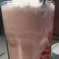 Pinky Popcorn Shake. It definitely has popcorn flavor. The whipped cream is very thick. The ice cream is very tasty. at Katzentempel - Trier  in Trier