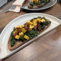 Raphie toast (tofu, spinach and cherry tomatoes) at Kaffeina in Valencia