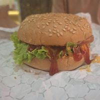 Single smash burger at Rightside Fast Food - Pavilion KL in Kuala Lumpur