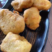 Coliflor con harina de garbanzos at Indigo Restaurant in Olot