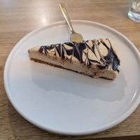 Salted-Caramel-Torte at Vegan Backyard in Berlin