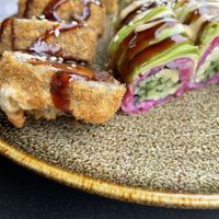 Yasai Crunchy (left) and Secret Garden (right) sushi rolls  at House of Vegan in Leipzig