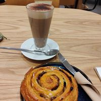 Real treat to find a vegan pastry 😋 at Nathalie's Kitchen in North London