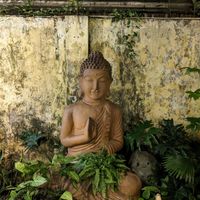 Outdoor seating at Nhà Hàng Chay Tâm Hoài An in Hanoi