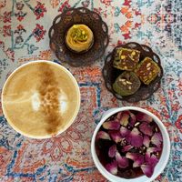 Hot latte w oat milk, Lilikoi Fruit Tea, and A turkish Delight at SumSum in Honolulu