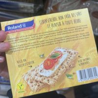 Crackers  at Meidi-ya Kyobashi Store - 明治屋 京橋ストアー in Tokyo