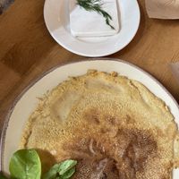 Omlet ve peynir  at Tarihi Deveci Kahvehanesi in Urla