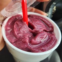 Vegan mixed berry smoothie at Smoothie King in Melissa