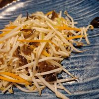 Germogli di soia at Haki in Crema