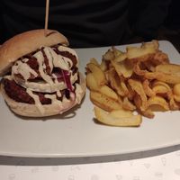  at The Burger World in Segovia