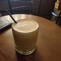 Vanilla latte com leite vegetal at Mon Bistro in Kotor