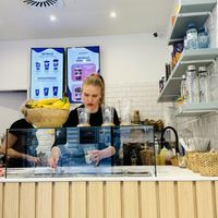 Ordering Counter  at Oakberry  in Vienna
