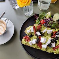 Avocado bread with vegan feta at Café No. 5 in Cologne