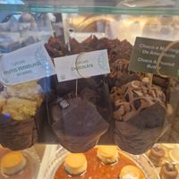 Vegan muffins at Pastelaria Pão da Vila in Ericeira