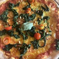 Pizza mit Spinat  at Portofino a Lupo in Alkmaar